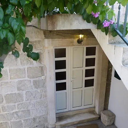 Apartment Elena Rooms Split Exterior photo