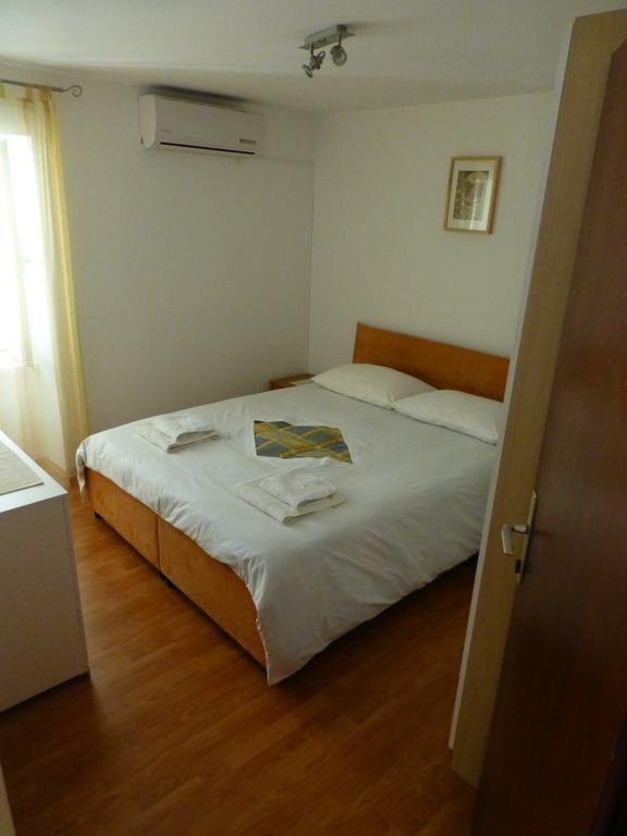 Elena Apartmán